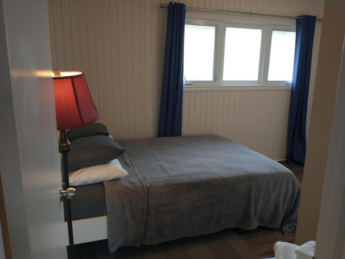 Villa Barrie North Retreat - quiet&friendly Extérieur photo